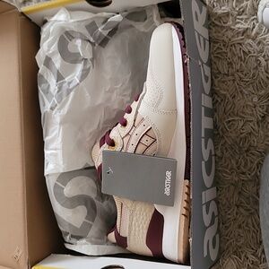 Asics Gel-Lyte III Birch Beige Athletic Shoes